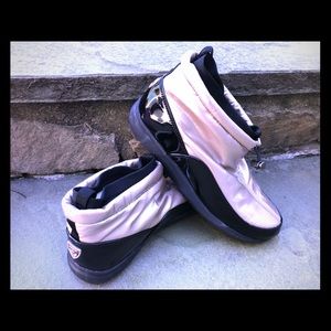Sporto metallic bootie